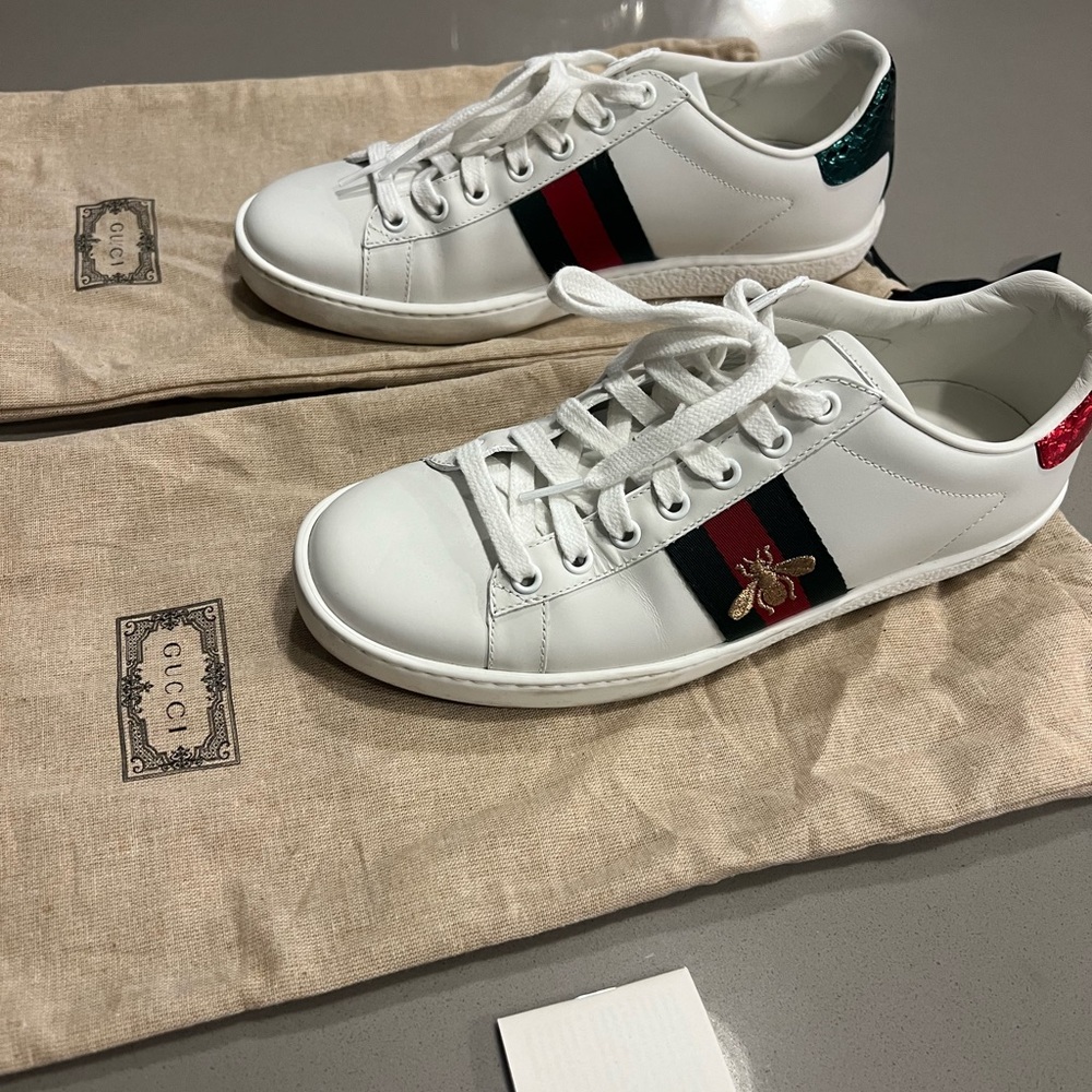 Gucci Women’s Ace Sneaker With Bee